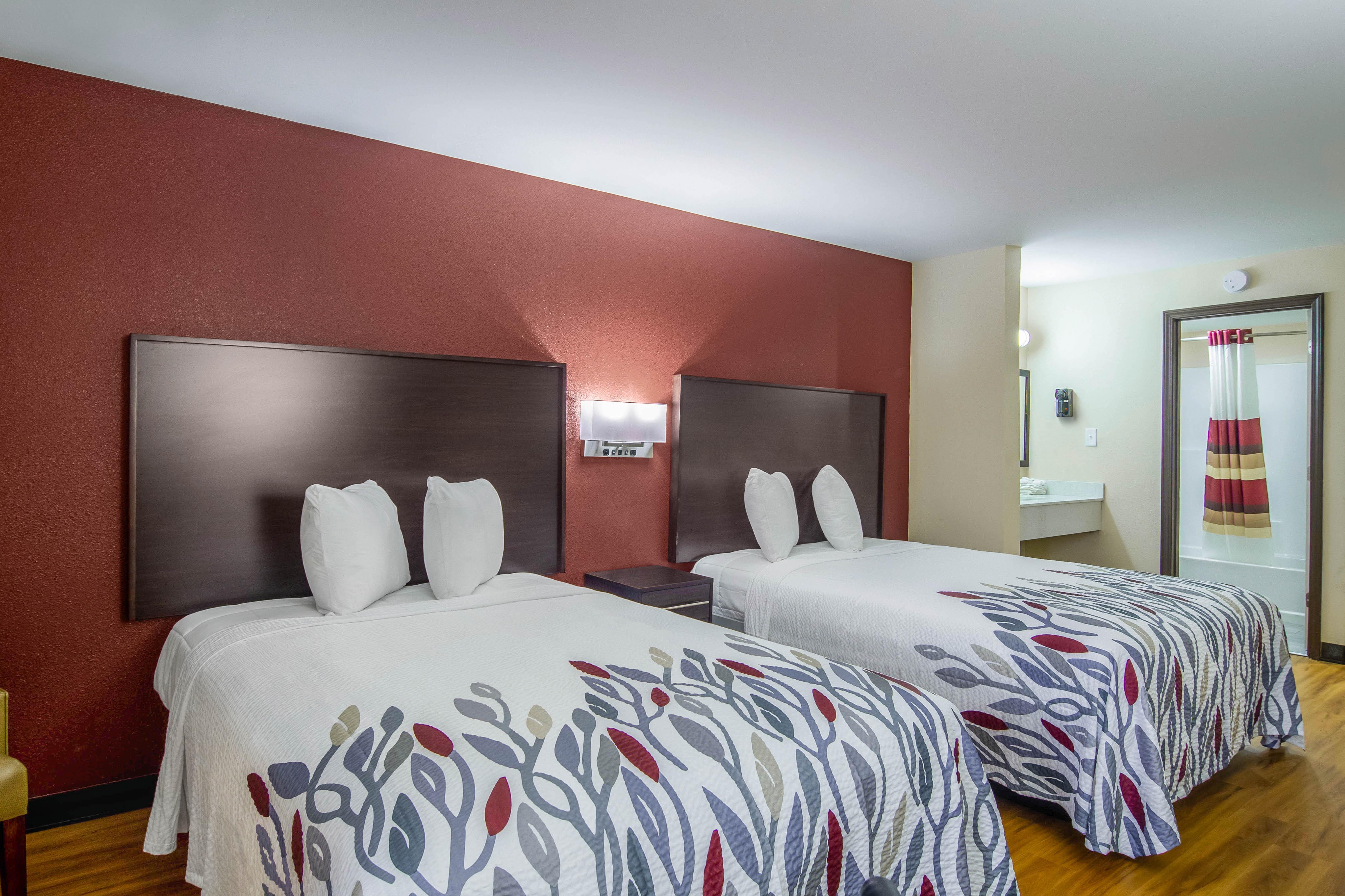Red Roof Inn Перрісберґ Екстер'єр фото