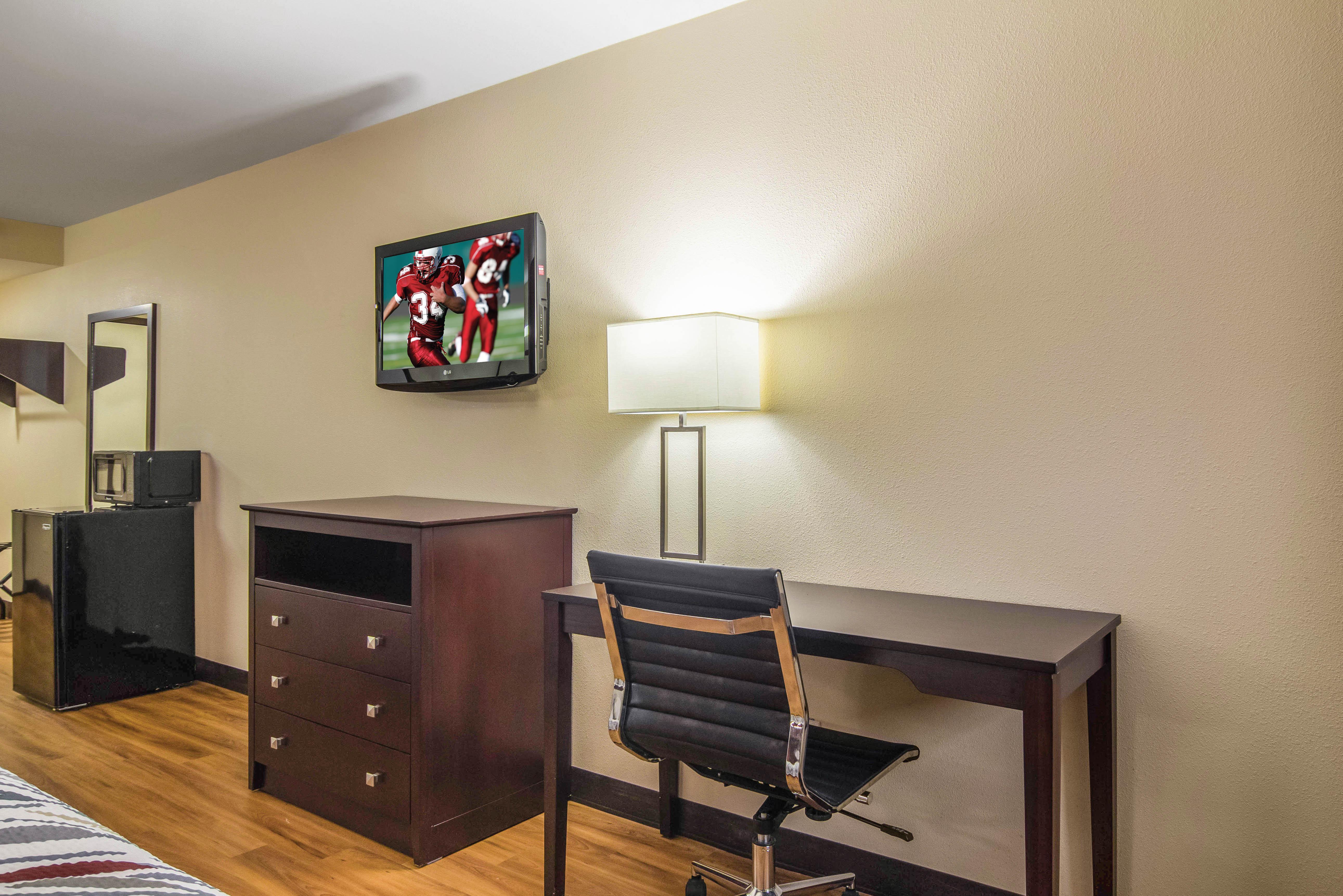 Red Roof Inn Перрісберґ Екстер'єр фото