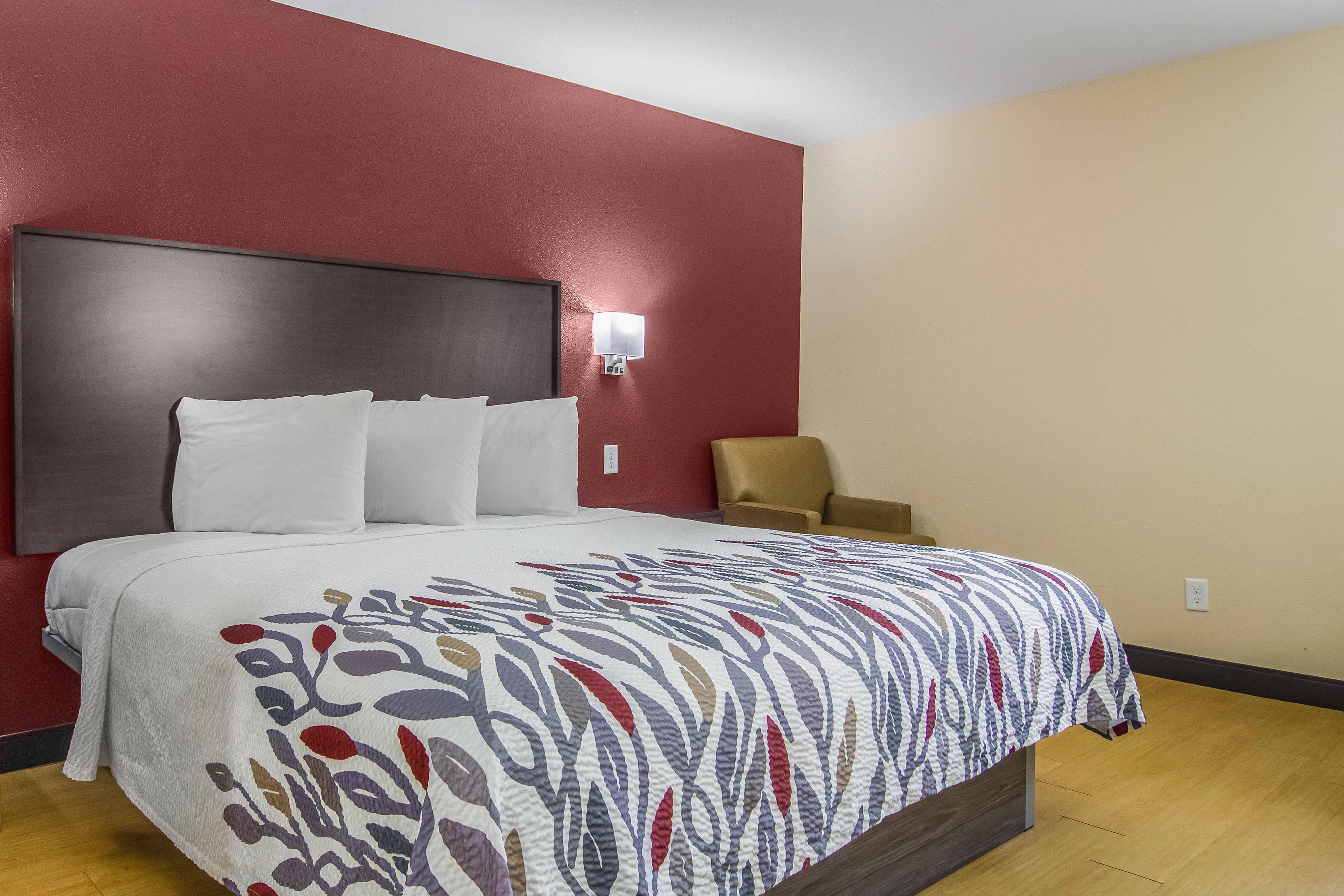 Red Roof Inn Перрісберґ Екстер'єр фото
