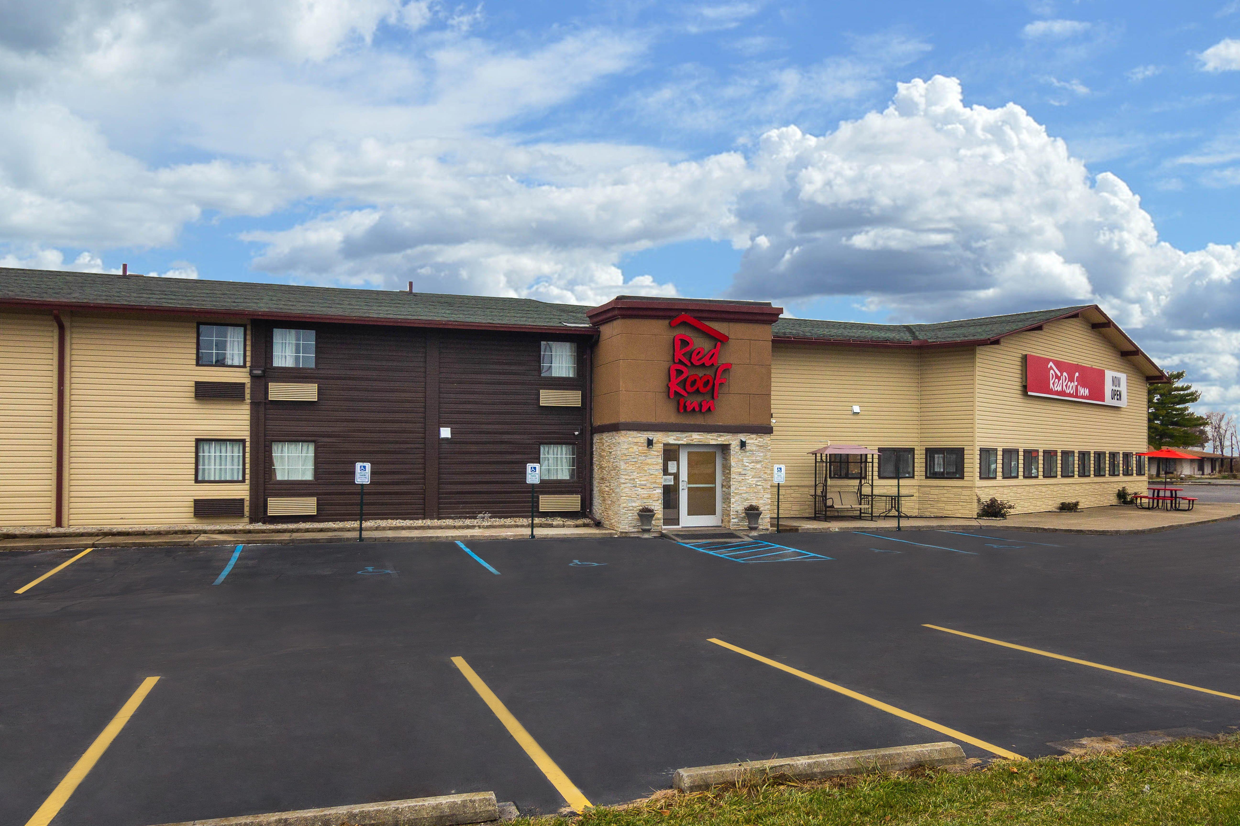 Red Roof Inn Перрісберґ Екстер'єр фото